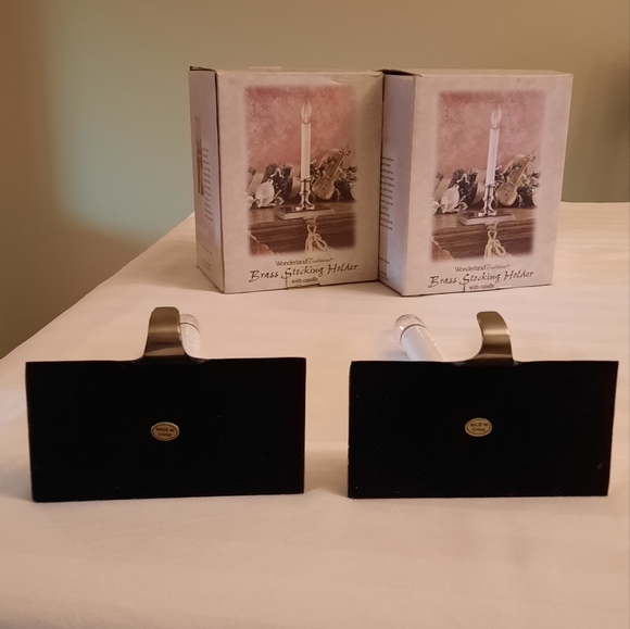 Vintage 2000 Brass Christmas Stocking Holder with Candle - Picture 4 of 6